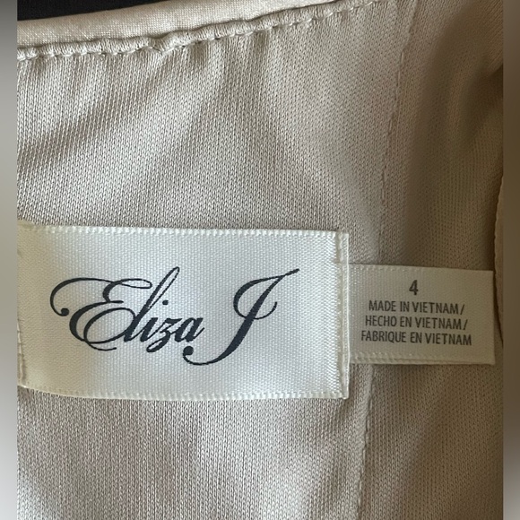 Eliza J Sequin V-Neck Long Sleeve Silver Cocktail Dress Size 4 - Picture 3 of 8